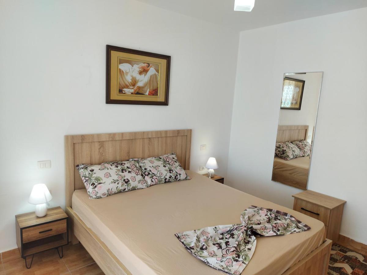 Bral Apartments 4 Durres Bagian luar foto