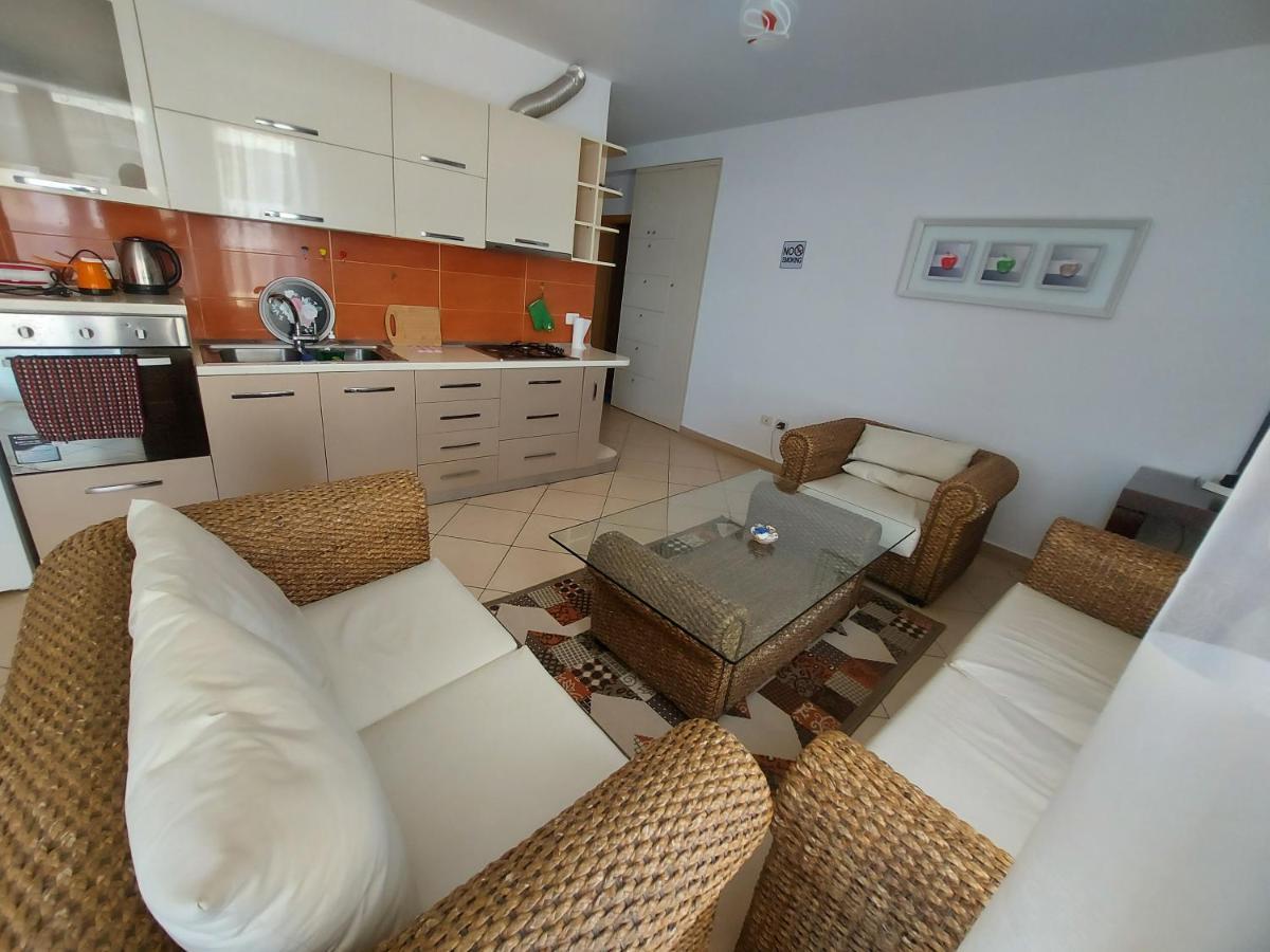 Bral Apartments 4 Durres Bagian luar foto