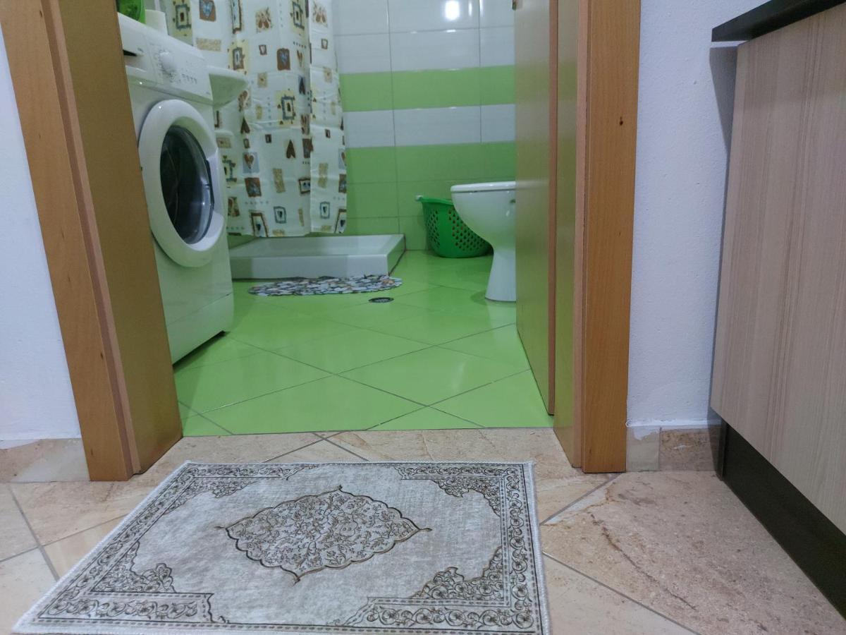 Bral Apartments 4 Durres Bagian luar foto