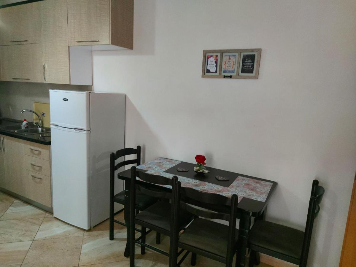 Bral Apartments 4 Durres Bagian luar foto