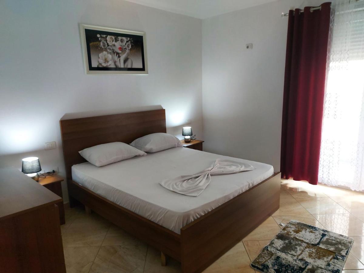 Bral Apartments 4 Durres Bagian luar foto